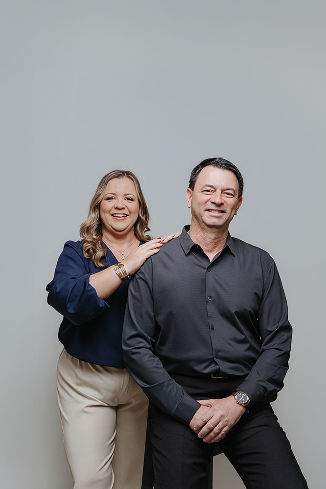 Emerson Carreiro e Cristiane Freire, sócios da Contprice Contabilidade em Guapimirim